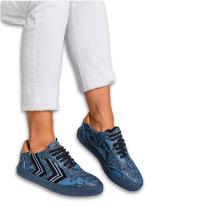 Blue patterned sneakers 